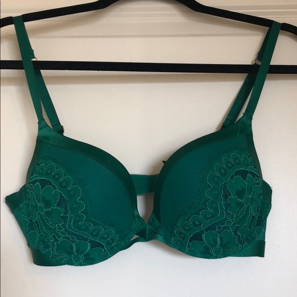 Victoria's Secret Other - Victoria’s Secret Very Sexy Push-up Bra 36B